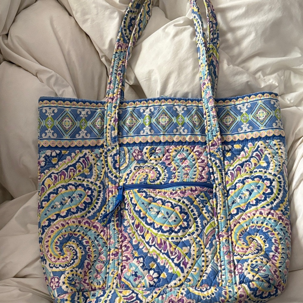 Vera Bradly Quilted Paisley Tote Bag in Blue and Pastel